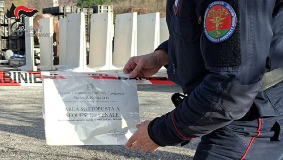 Sequestrata area di 3000 mq a Forino per rifiuti tossici - 