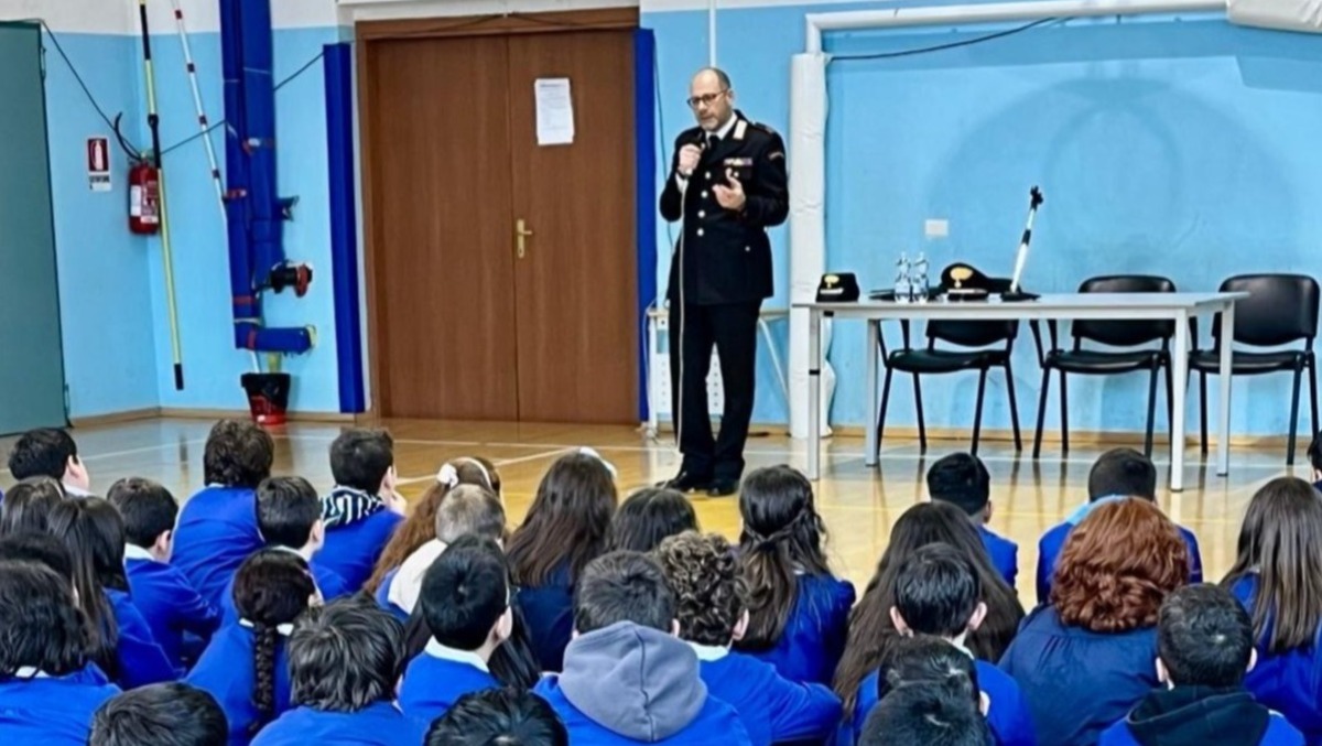 Avellino: i Carabinieri tra scuole e parrocchie per la legalità - 