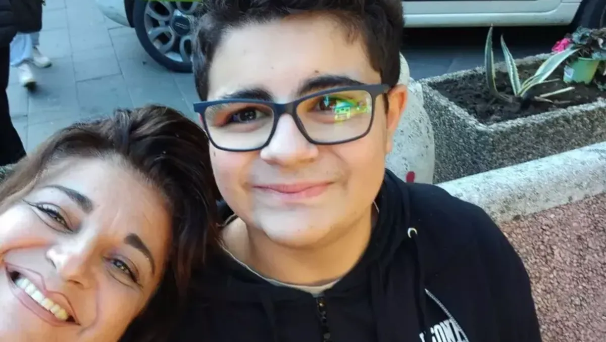 Ragazzo autistico perde sostegno e smette di andare a scuola - 