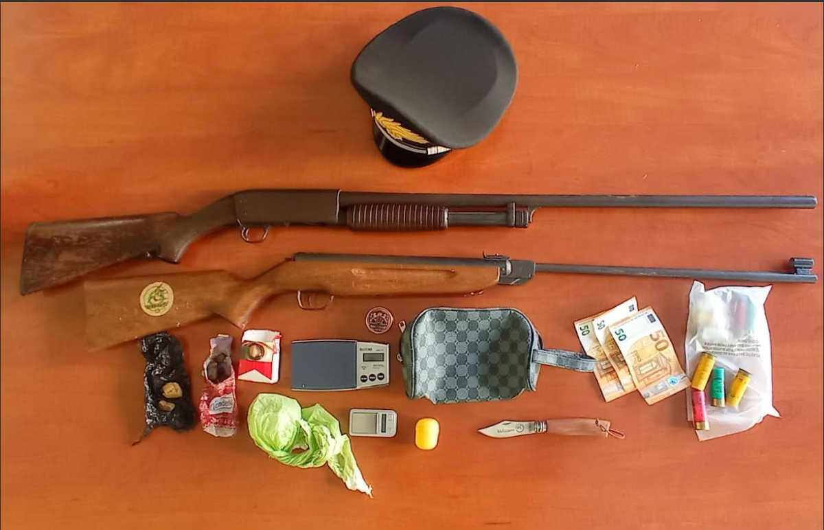 Benevento: droga e armi in casa, denunciati in tre dalla CC - 