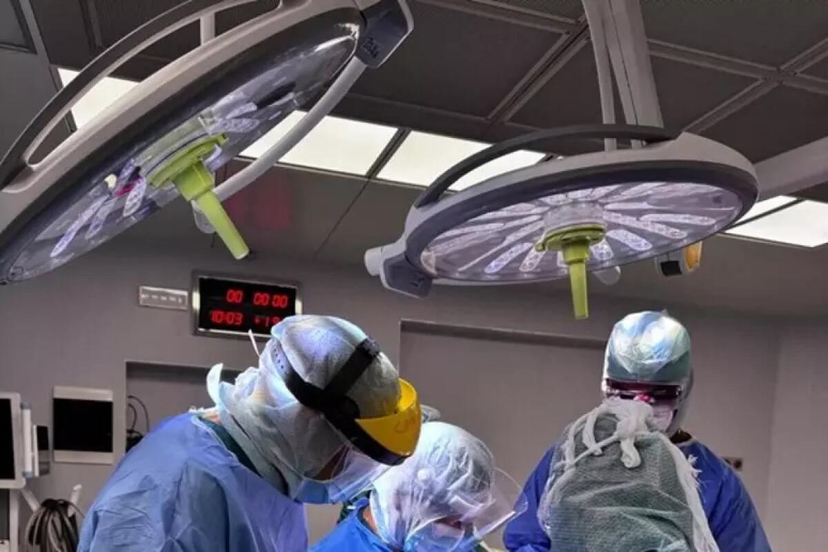 Operato a 9 anni da 'sveglio' per rimuovere una lesione al cervello - 