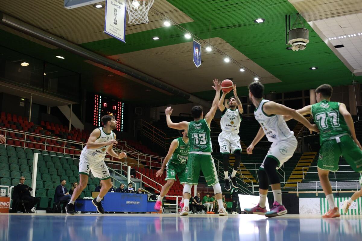 Ritorno Vincente al Del Mauro, la Scandone Avellino sconfigge Sennori 86-59 - 