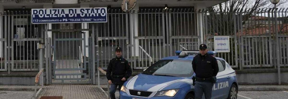 Due 20 enni arrestati mentre cedevano una dose di crack ad un 29enne - 