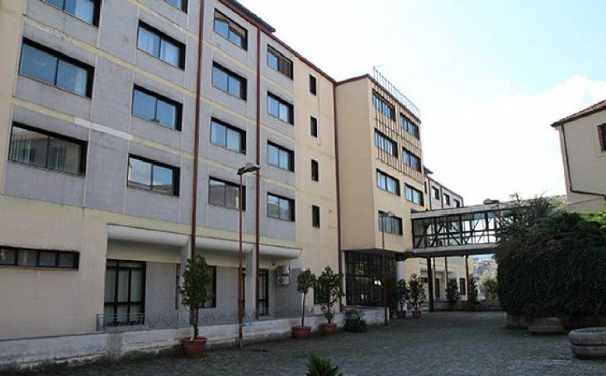 Comunali Avellino, i partiti del centrodestra pronti a confrontarsi con 4 personalità della politica e della società civile. - 