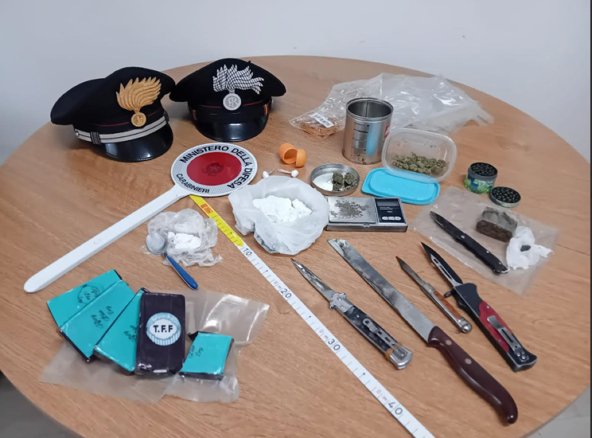 Blitz antidroga: arrestati un 17enne e un 24enne - 