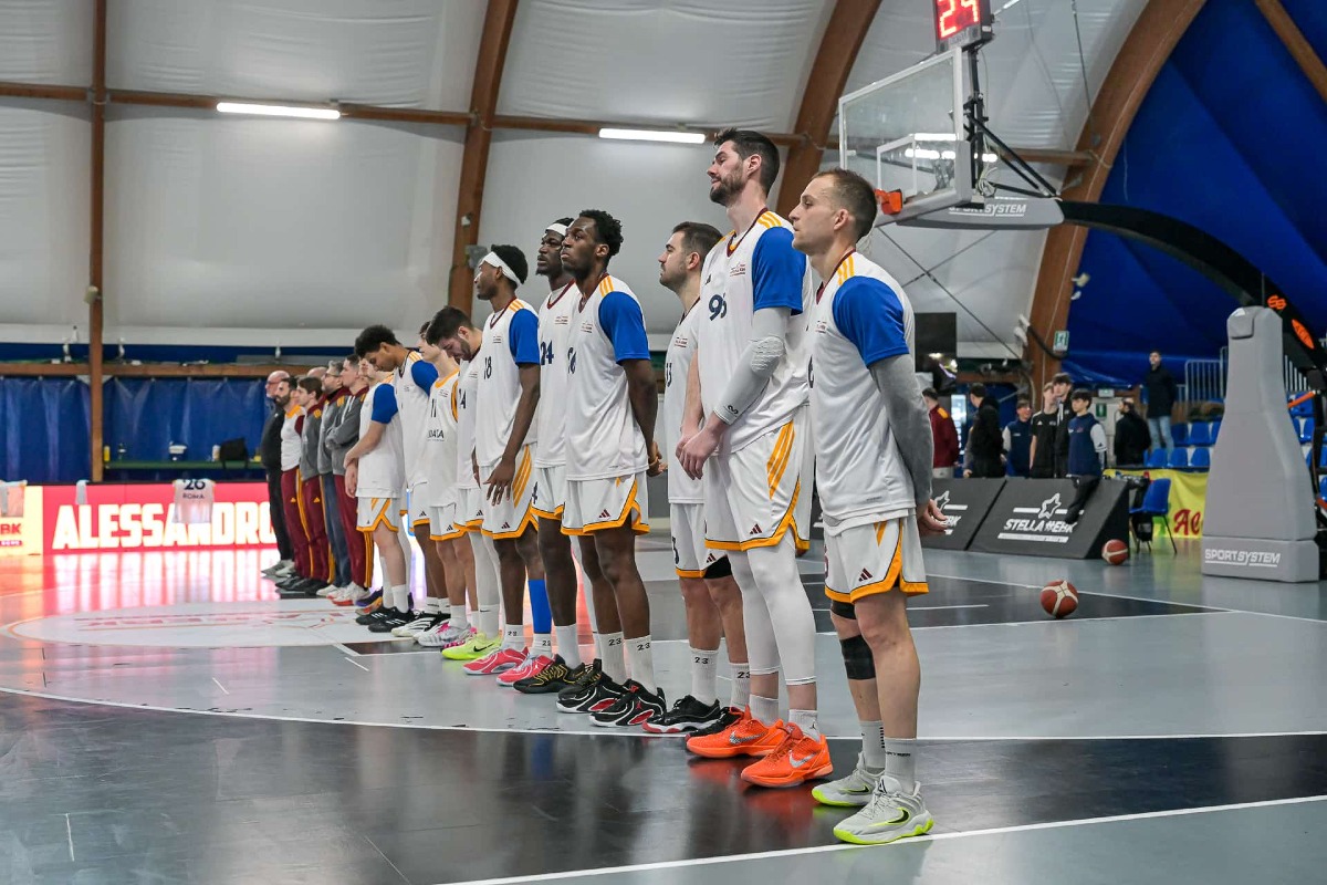 Scandone ad alta quota: a Roma sfida verità con la Stella - 