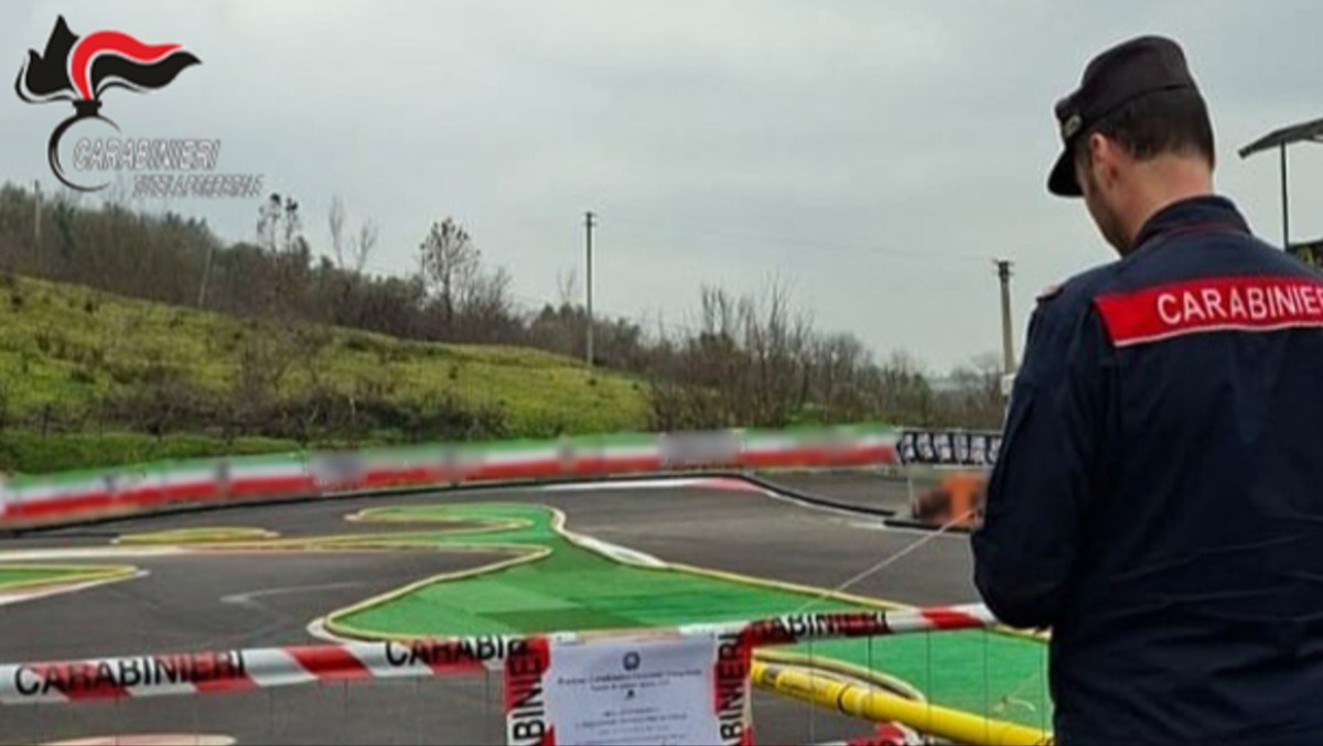 Sequestrato circuito abusivo di 2.000 metri quadri - 