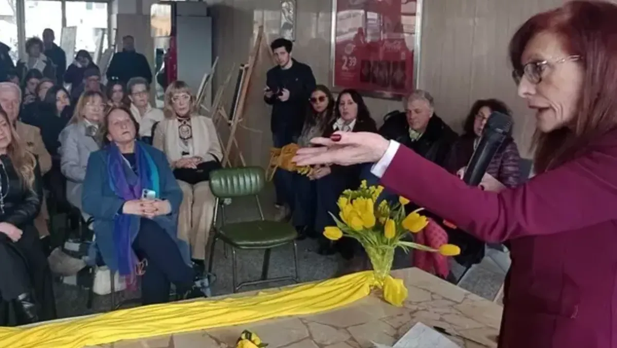 Arte come Viaggio di Emancipazione alla Stazione di Avellino - 