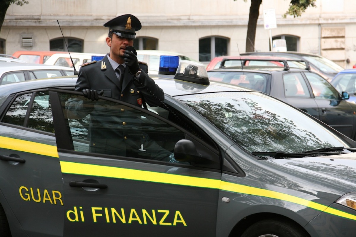 Maxi-Operazione Antiriciclaggio in diverse province - 