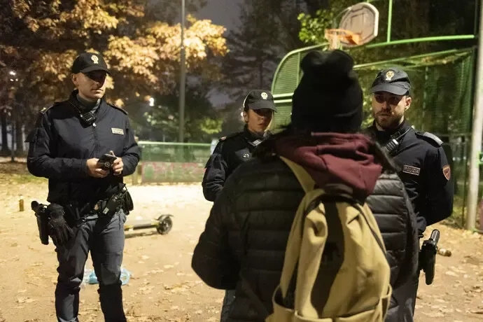 Campania, l'allarme di Save the Children: minori e violenza - 