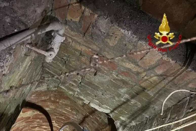 Cadavere di una 68enne trovato in fondo ad un pozzo - 