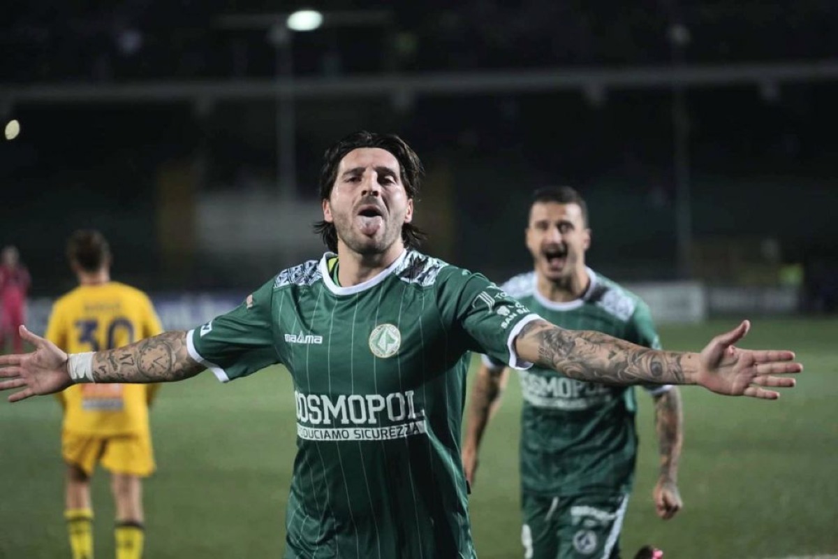 L'Avellino ruggisce a Chiavari: tre punti pesantissimi - 