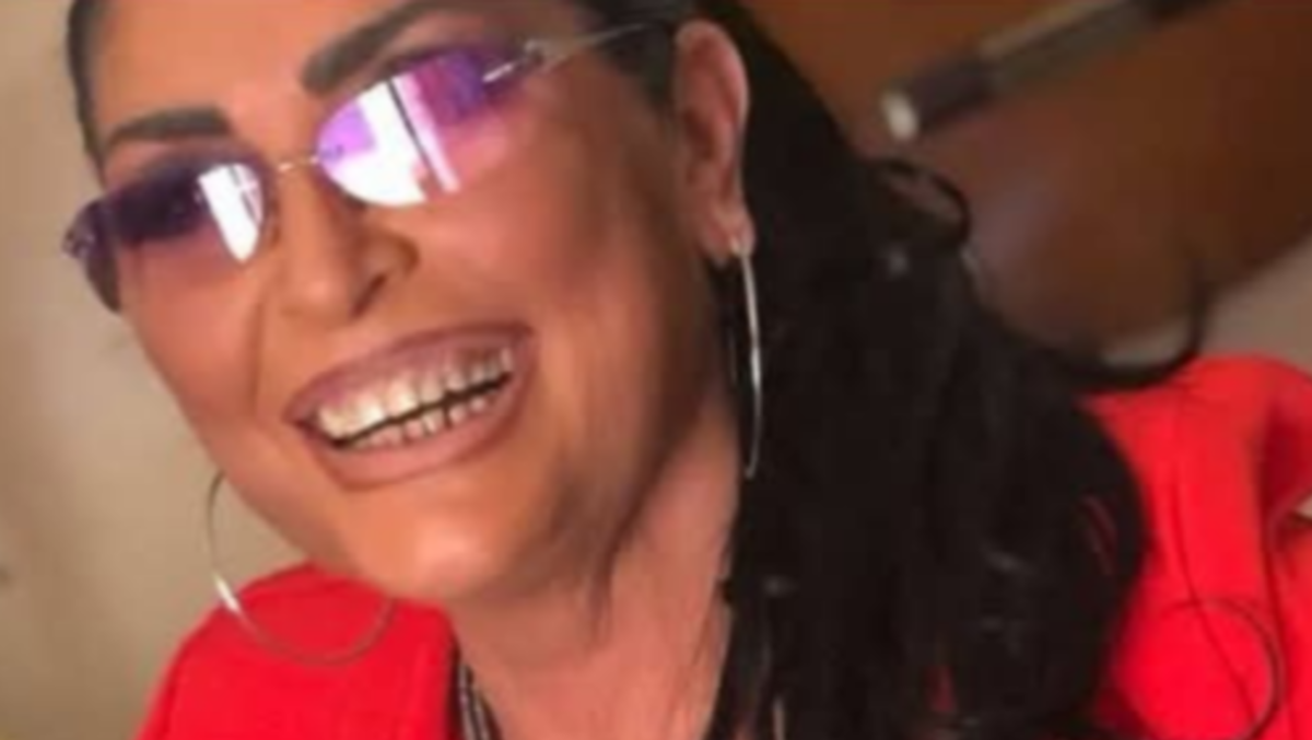 Addio a Cinzia Oscar: Napoli piange l'icona neomelodica - 