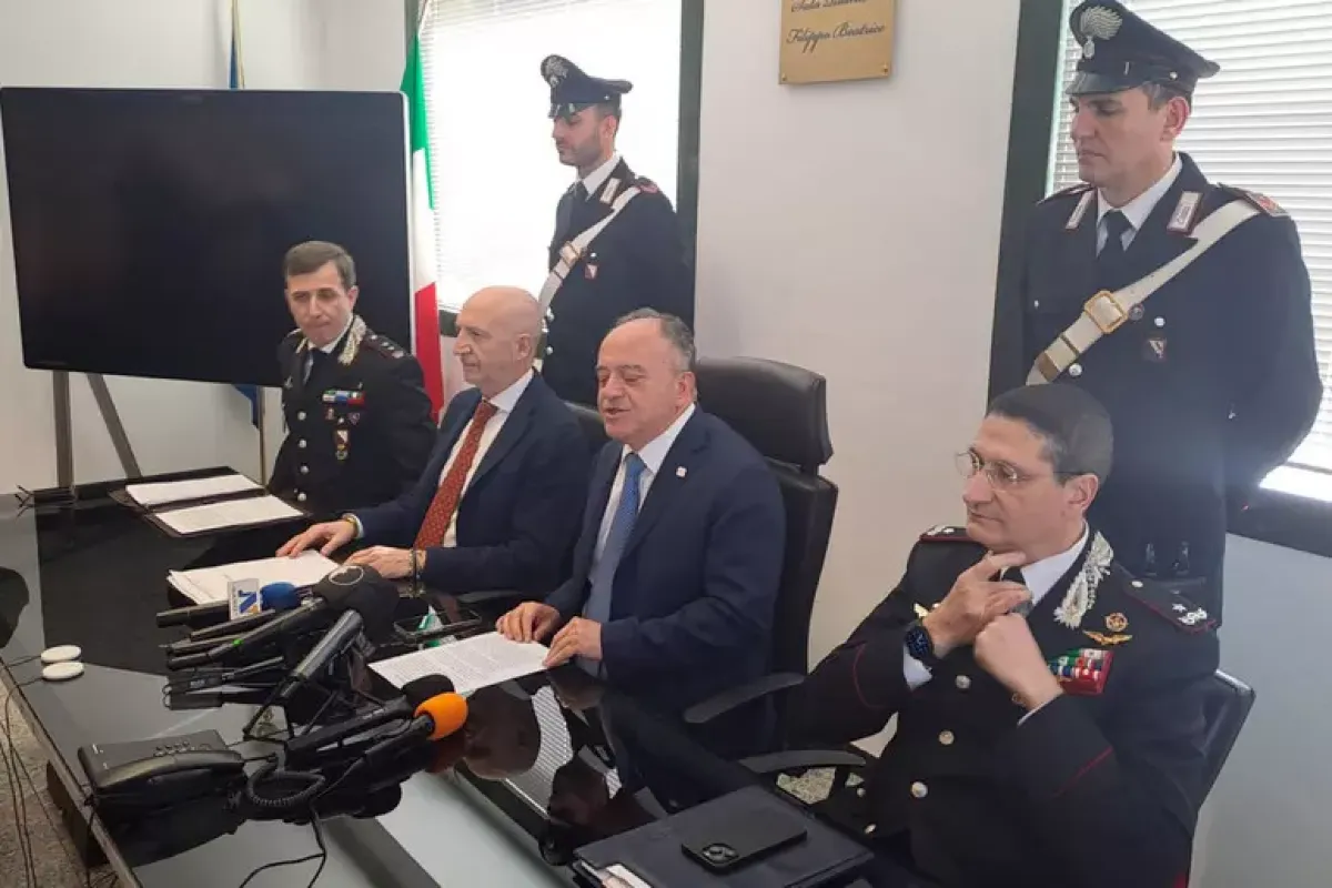 Camorra e cyber-truffe: il "polacco" svuotava i conti online - 