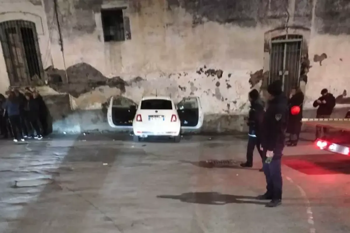 Malore fatale alla guida, un morto e un ferito: auto contro un muro.  - 