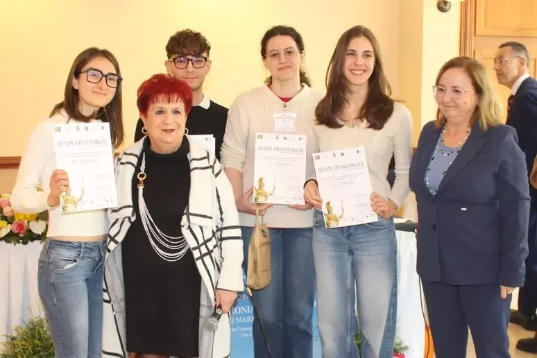 Il "Re" del Greco Antico è Nola: Gennaro Marco Tarallo vince l’Agon Politikos - 