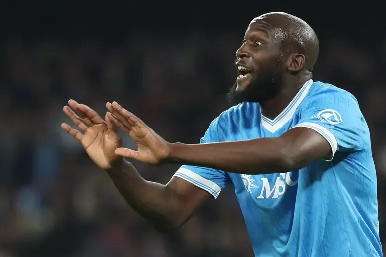 Lukaku rompe il silenzio: "Mai voltato le spalle al Napoli, tornerò al top" - 