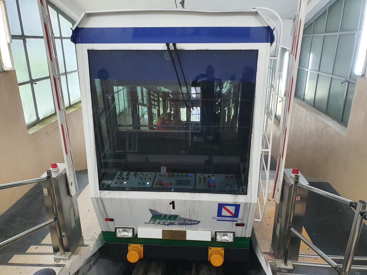 Montevergine riabbraccia i fedeli: riapre la funicolare per Pasqua - 