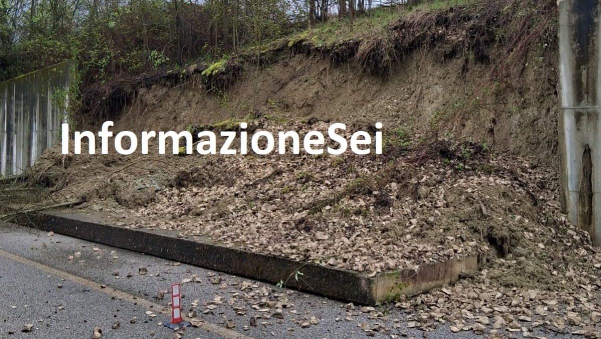 Cronaca di un crollo annunciato: cede il muro sulla bretella ASI San Martino – Roccabascerana - 