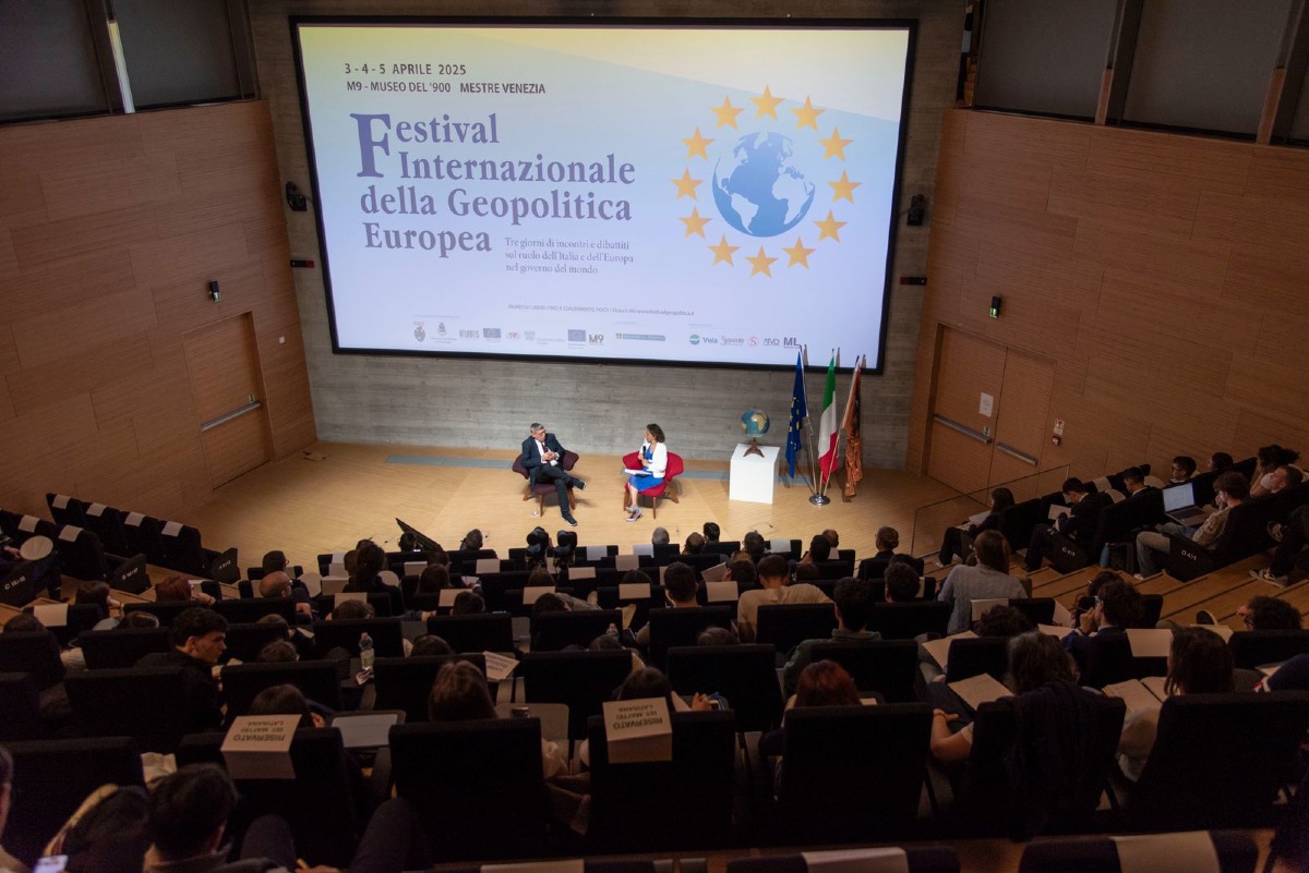 Geopolitica: gli studenti del Buonarroti di Caserta al Festival M9 - 