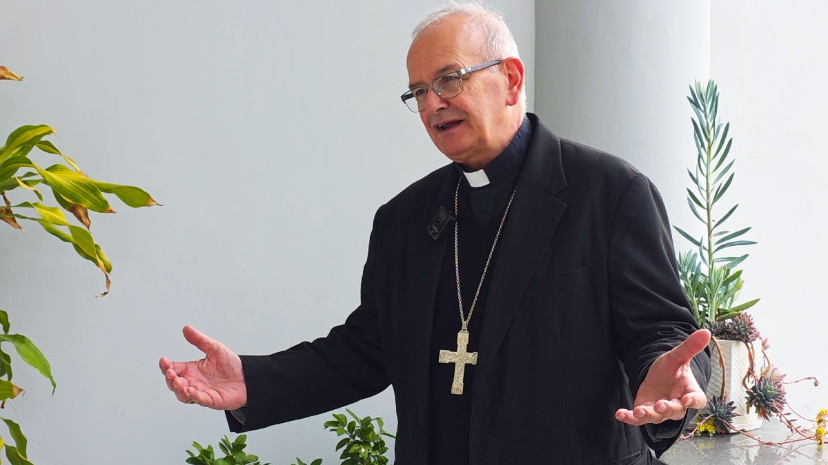 Pasqua 2026: Mons. Spinillo, Testimoni di Luce in un Mondo che Spera - 