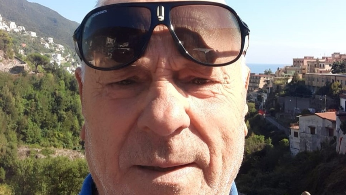 Luigi Compare festeggia 77 anni tra l'affetto dei suoi cari - 