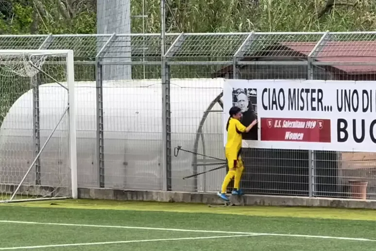 Il gol di Maria per Mister Alfredo: un bacio che commuove - 