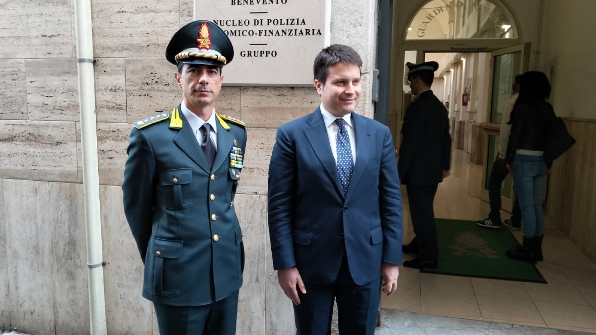 Rubano visita la GdF nel Sannio: "Più risorse per la legalità" - 