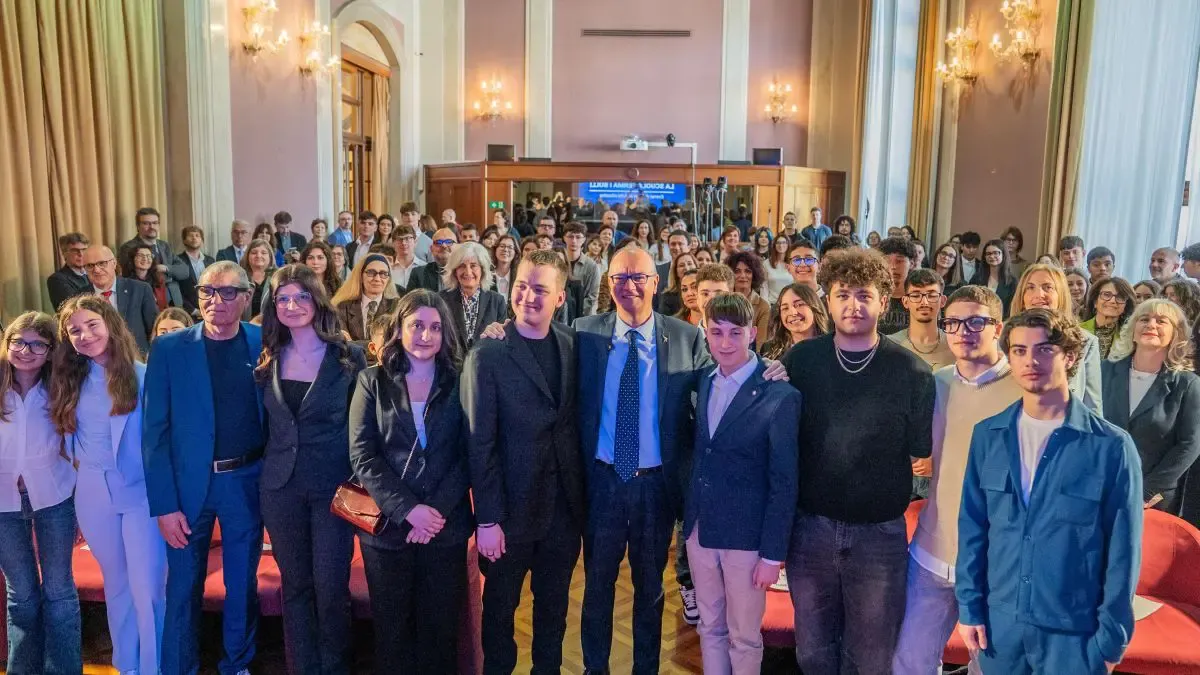 Valditara e le scuole unite contro il bullismo: vince la gentilezza - 