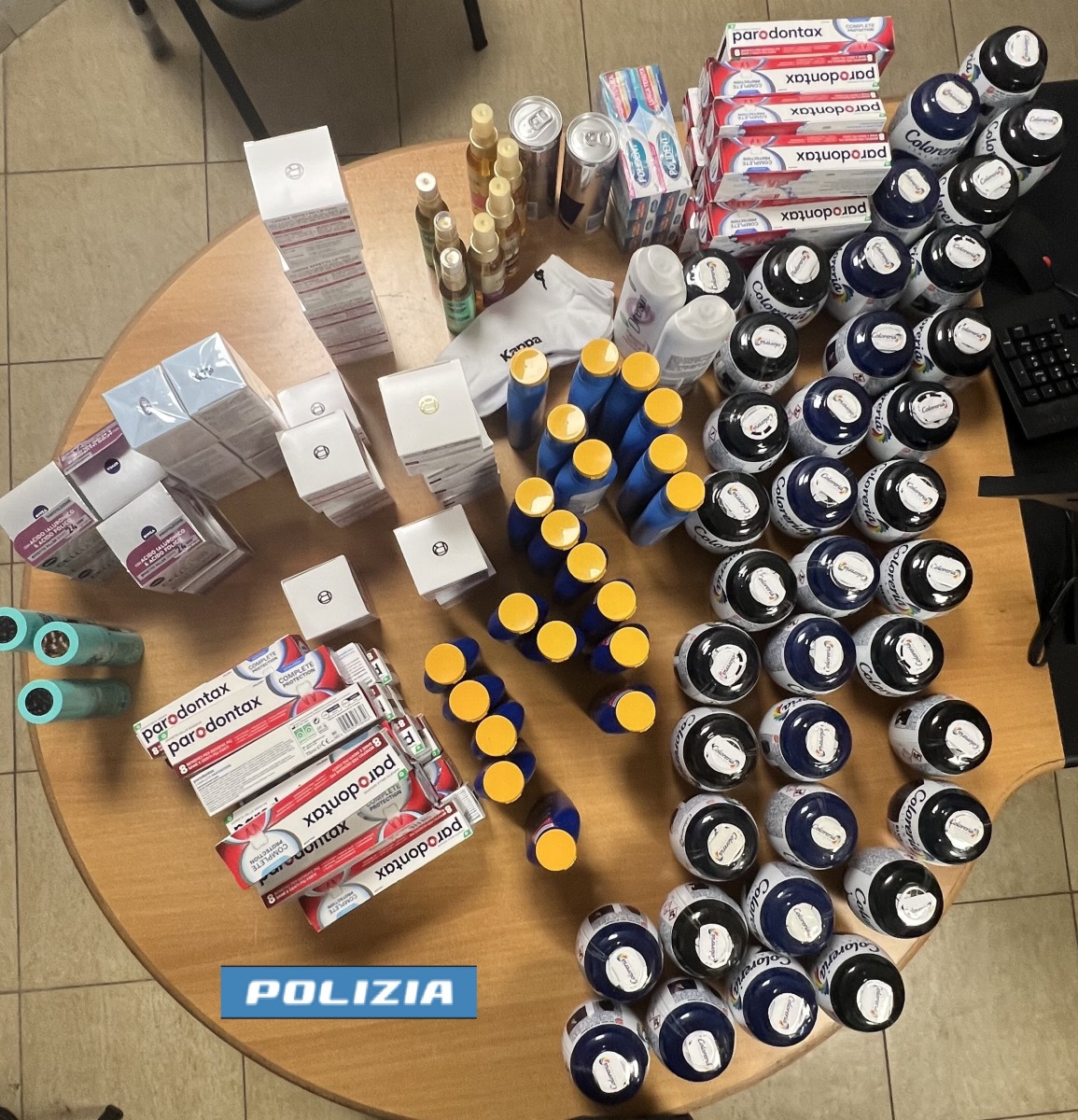 Furto al supermercato a Benevento: due uomini allontanati dalla città - 