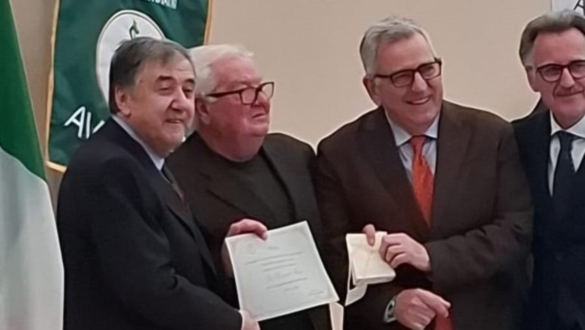 Cinquant'anni di Medicina: il tributo al Dottor Mario Bizzarro - 