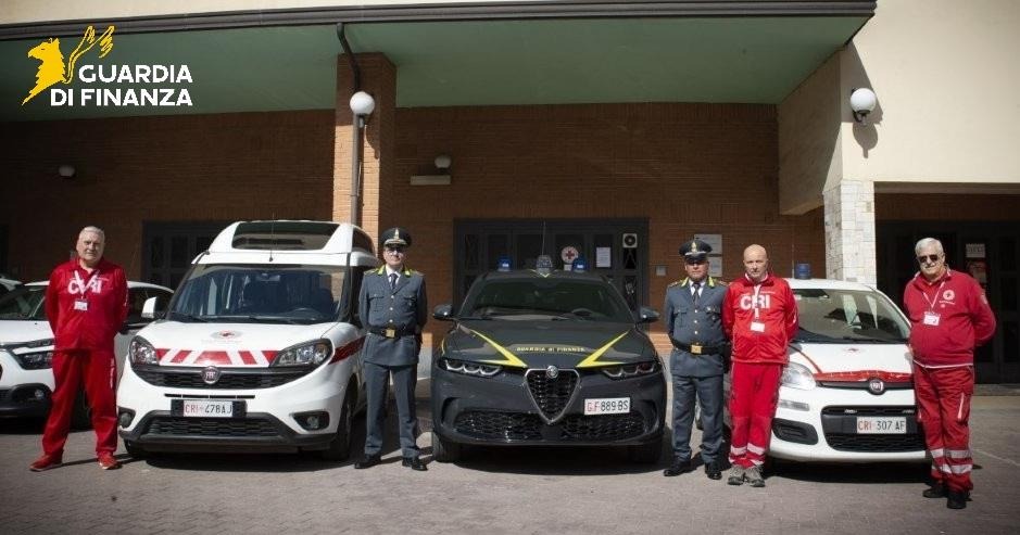 Fiamme Gialle e Croce Rossa: concluso il corso BLSD a Benevento - 