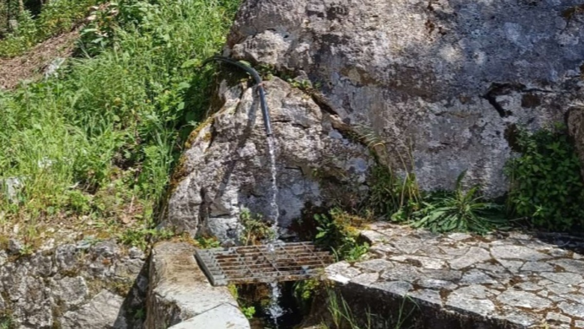 Acqua a Castello vecchio: ripristinato il flusso alla fonte - 
