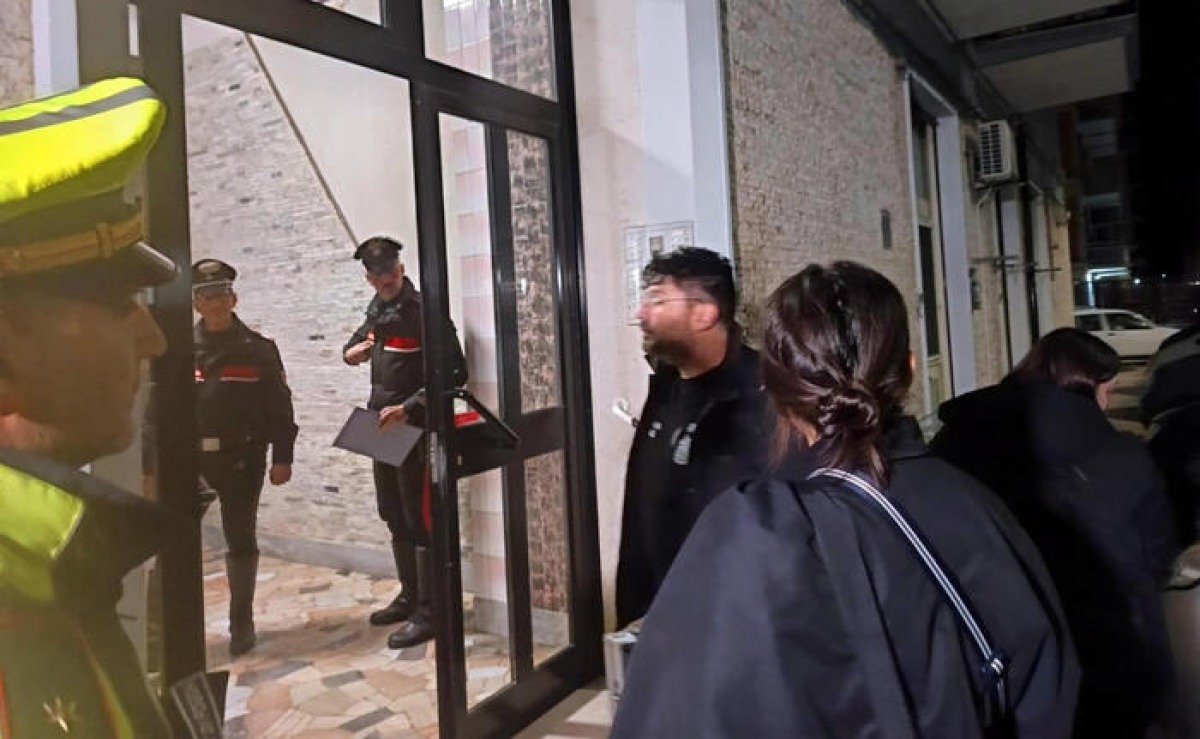 Guardia giurata uccide la moglie in casa dopo una lite - 