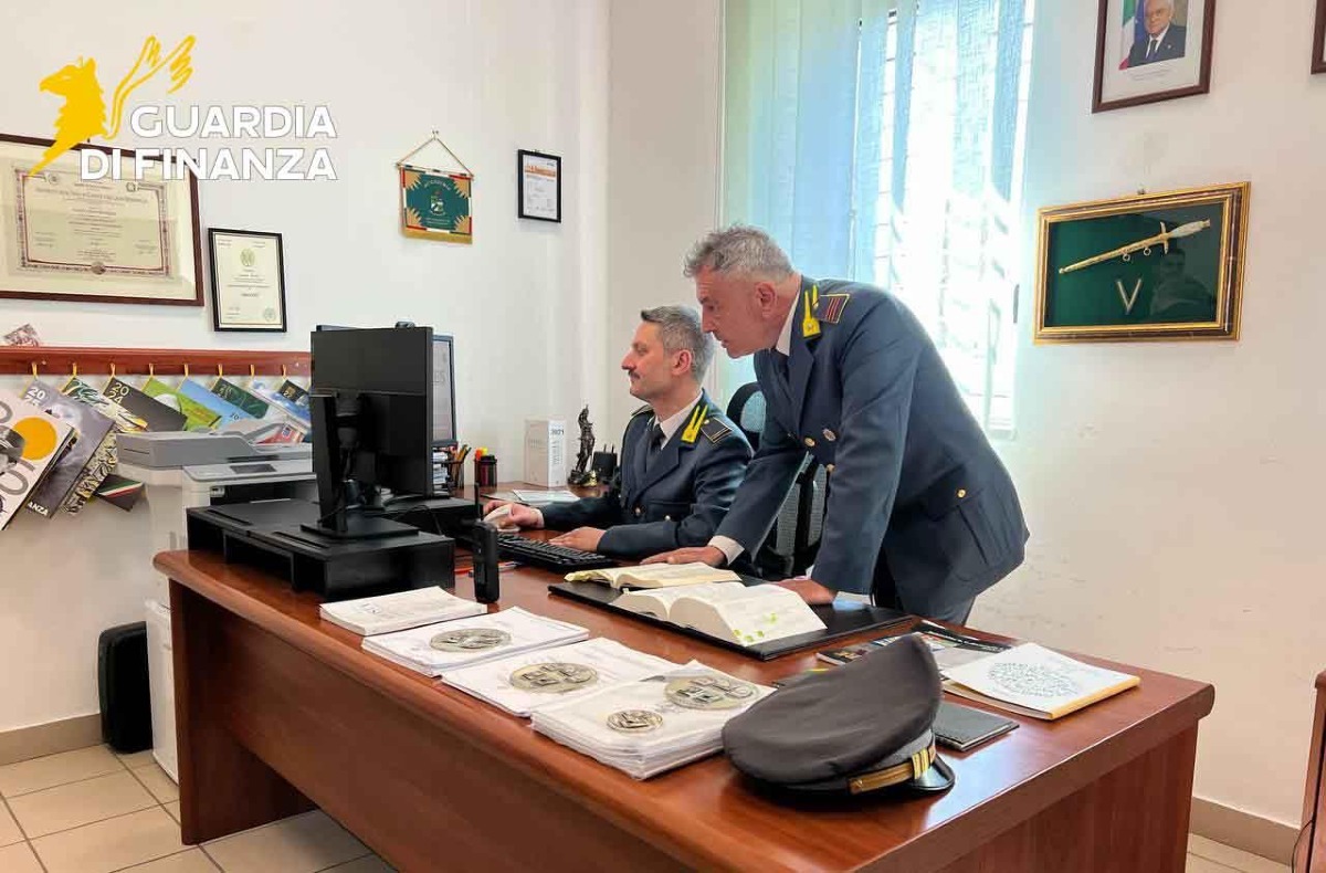 Truffa al PNRR a Napoli: sequestrati 150mila euro per riciclaggio - 