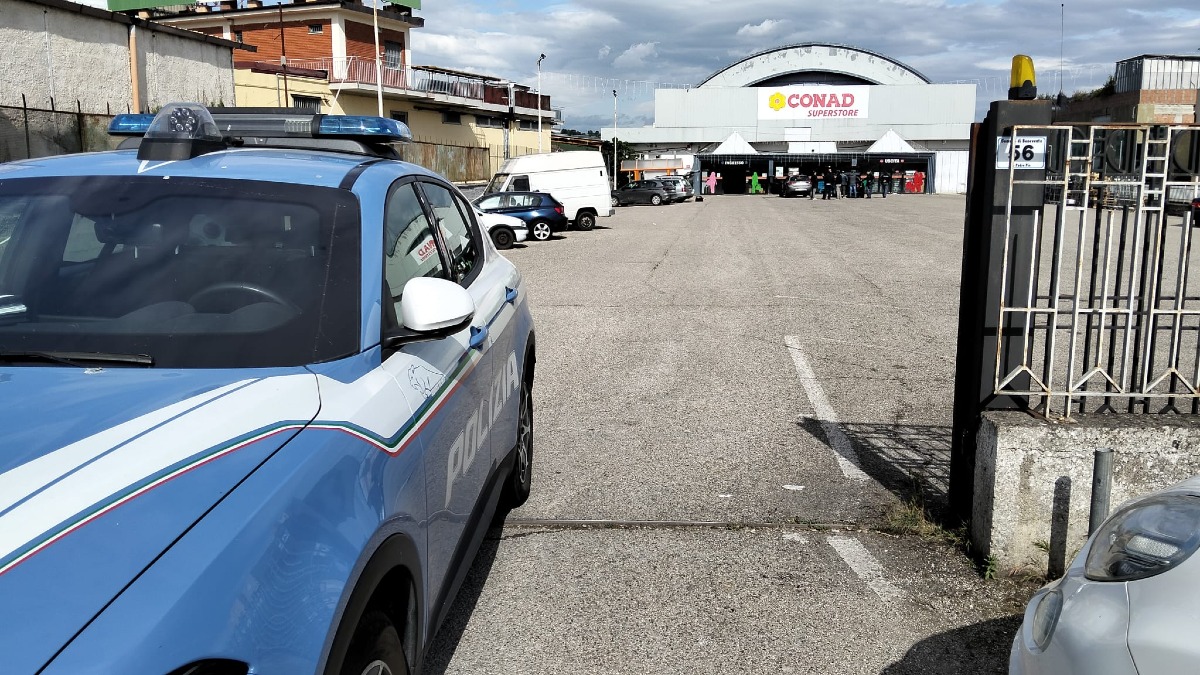 Tragedia a Benevento: commerciante disperato tenta il suicidio in ufficio - 