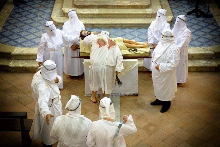 San Lorenzo Maggiore Processione dei Battenti