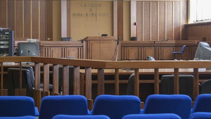 Falsifica i documenti per una persona di Cervinara: la Corte d’Appello assolve 71enne di Montesarchio - 