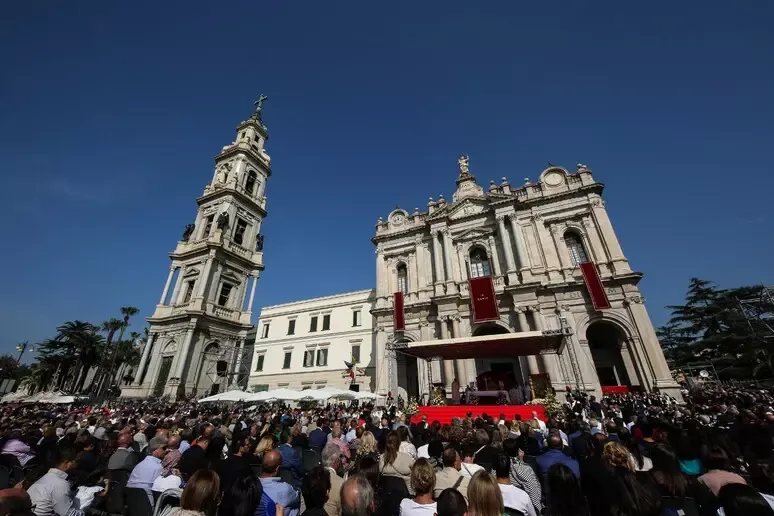 Papa Leone a Pompei: fede, carità e speranza nel segno di Maria - 