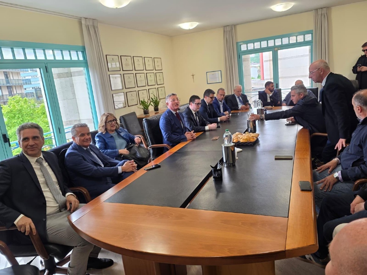 Infrastruttura treno-tram: intesa tra Ance e sindaci per l’Alta Velocità - 