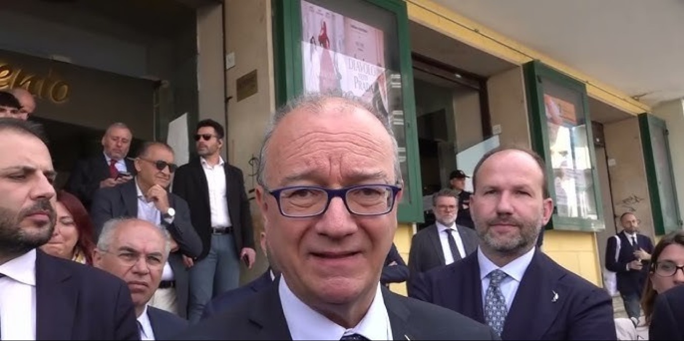 Pietradefusi. Valditara: polemica sul lapsus per l'omicidio di Piersanti Mattarella - 