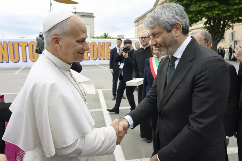 Papa Leone XIV in Campania: Fico celebra il primo anno di Pontificato - 