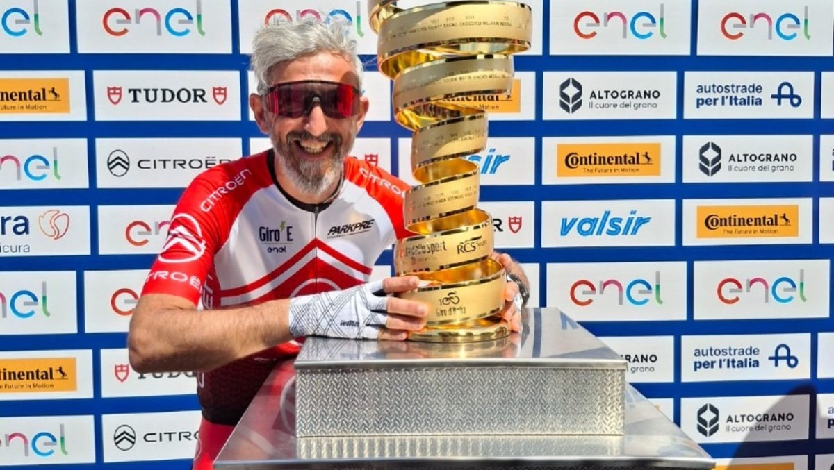 Giro-E 2026: Gianni Esposito corre la tappa Pompei-Napoli - 