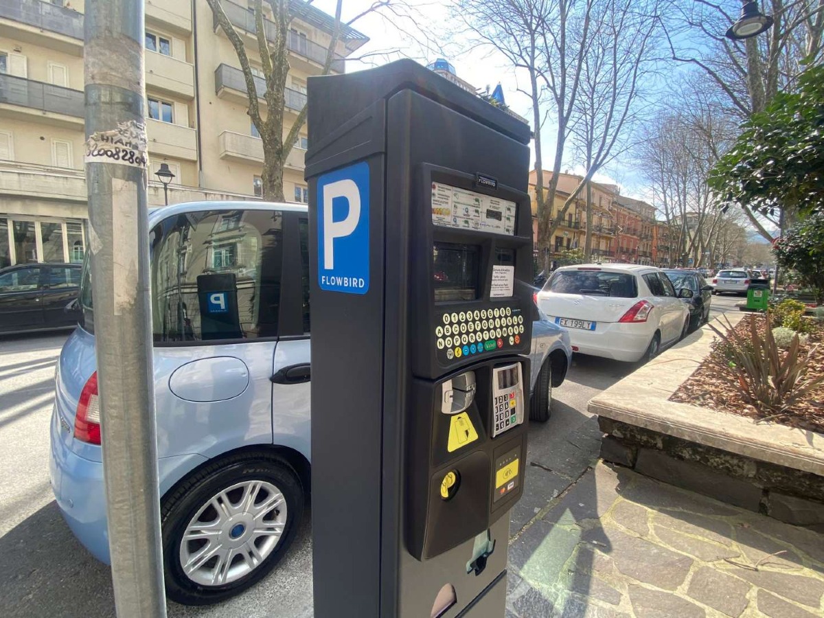 Parcheggi in bilico: scontro legale tra Comune di Avellino e Telereading - 