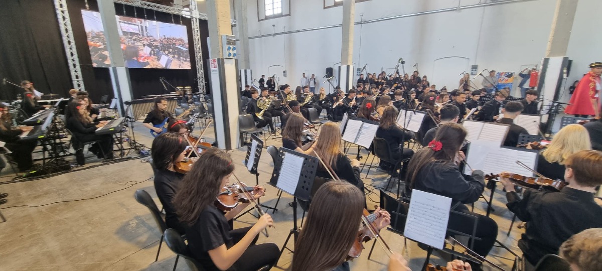 Trionfo per il "Lombardi" di Airola: applausi e ovazioni a Paestum - 