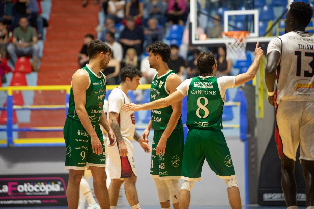 Scandone imperiale a Cagliari: i lupi volano in semifinale playoff - 