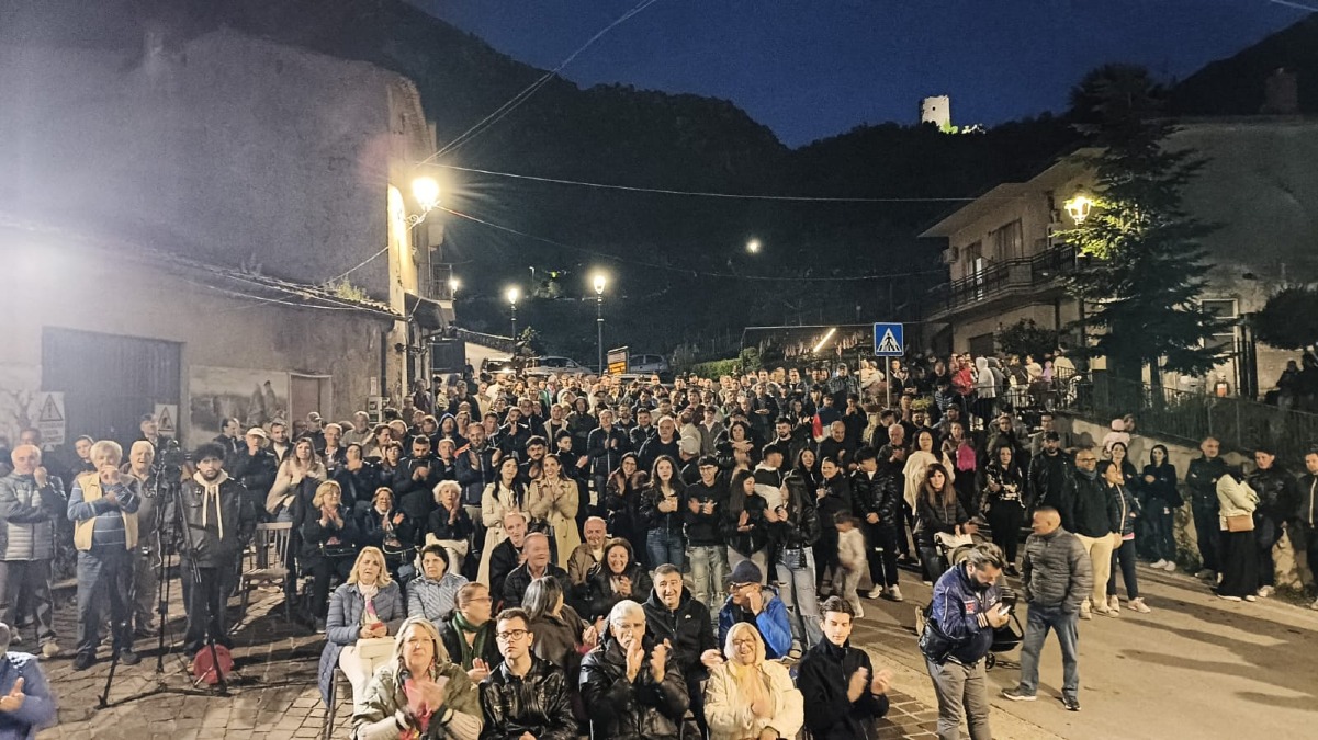 L'onda del cambiamento travolge Castello: Progetto Cervinara Insieme scrive la Storia! - 