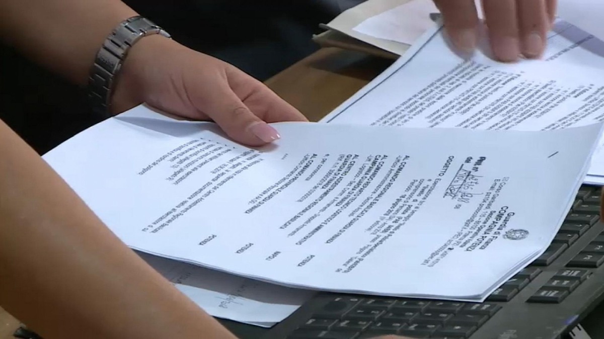 Scuola e diplomi falsi: 36 indagati, coinvolti anche due cervinaresi - 