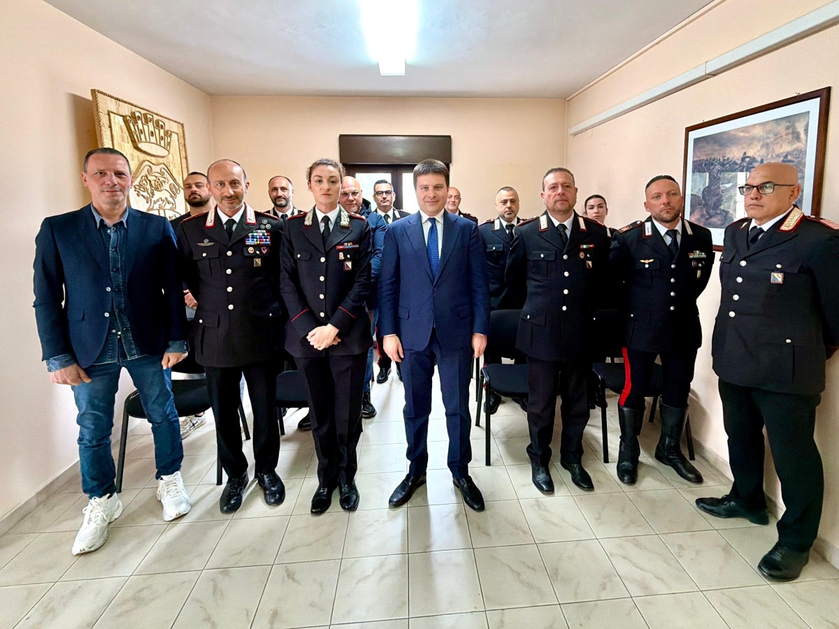 On.Runao incontra Carabinieri