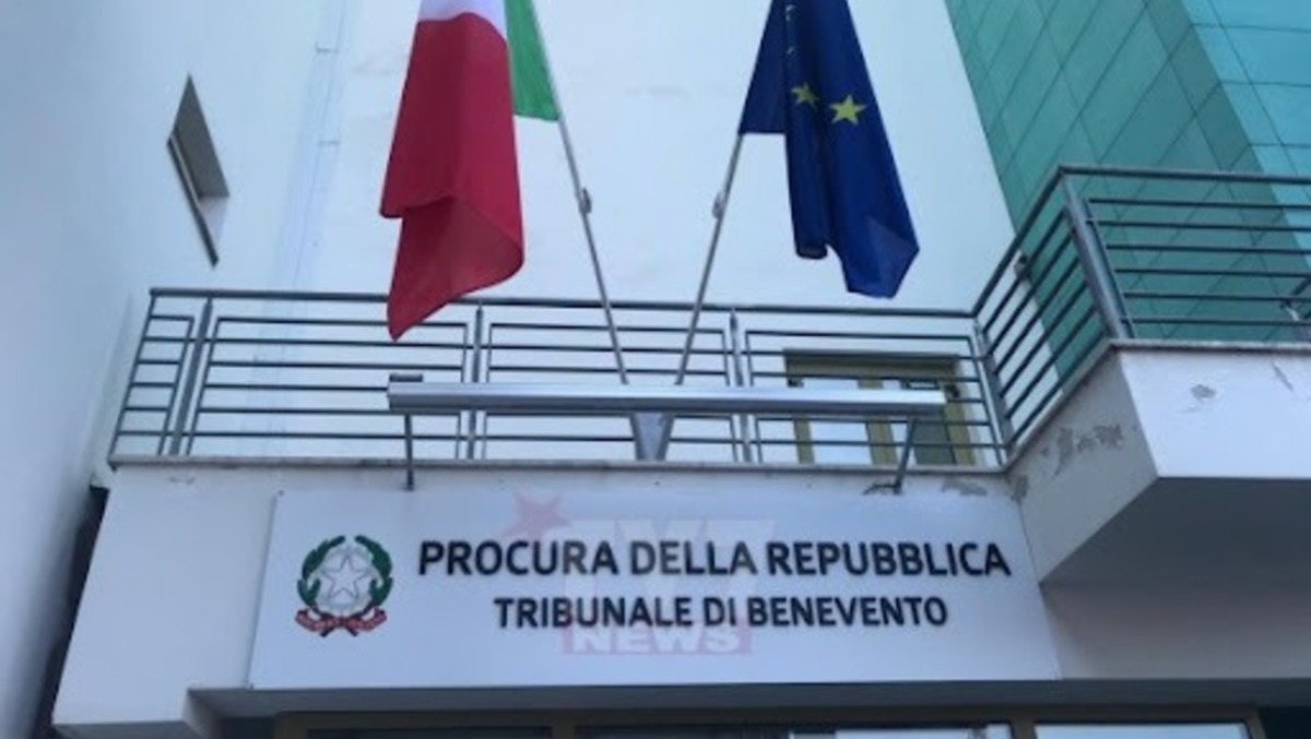 Braccialetto elettronico e divieto: stop all’incubo dell'ex geloso - 